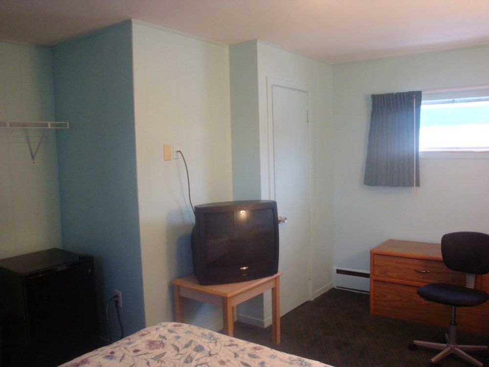 Currys Motel By Oyo Saginaw Mi Room photo